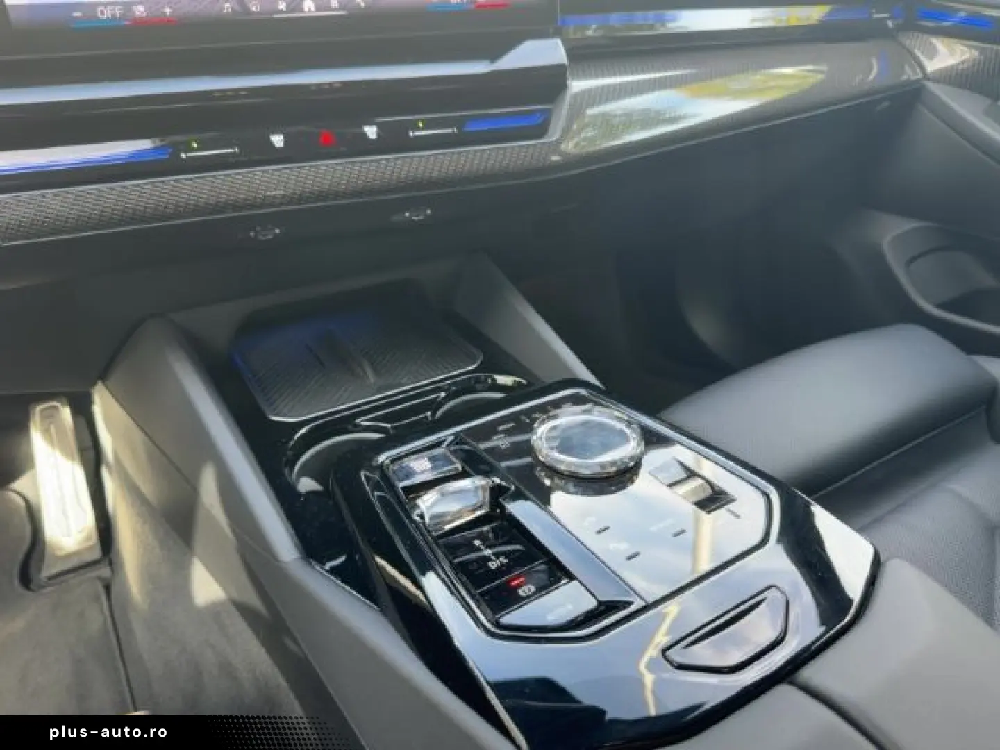 BMW Seria 5 2023 — imagine 11