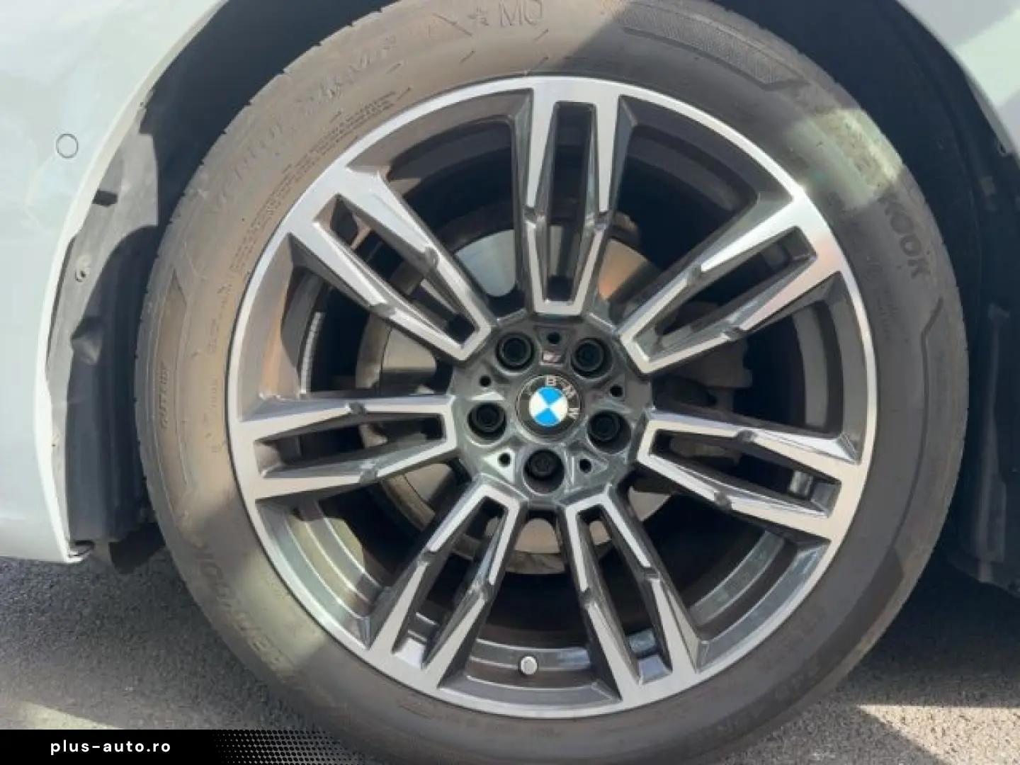 BMW Seria 5 2023 — imagine 13