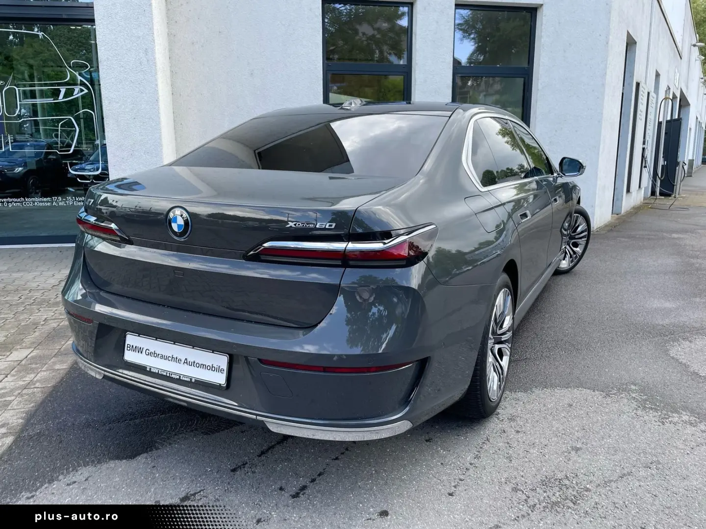 BMW i7 2025 — imagine 2