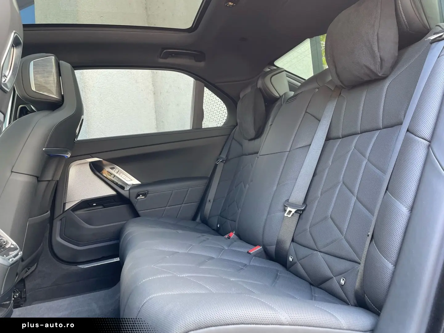 BMW i7 2025 — imagine 17
