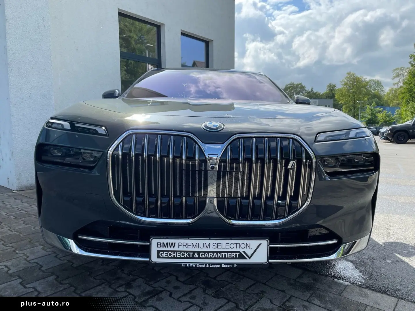 BMW i7 2025 — imagine 1