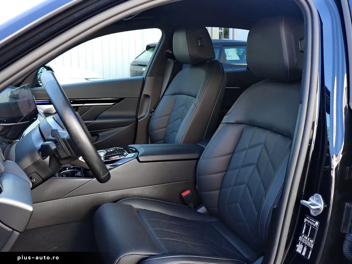 BMW Seria 5 2023 — imagine 15