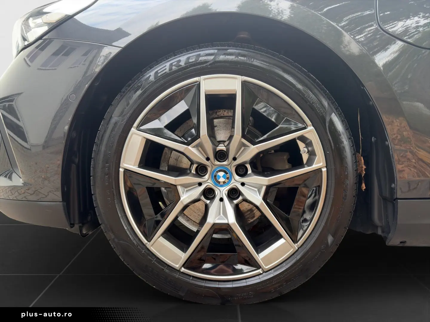 BMW Seria 5 2024 — imagine 8