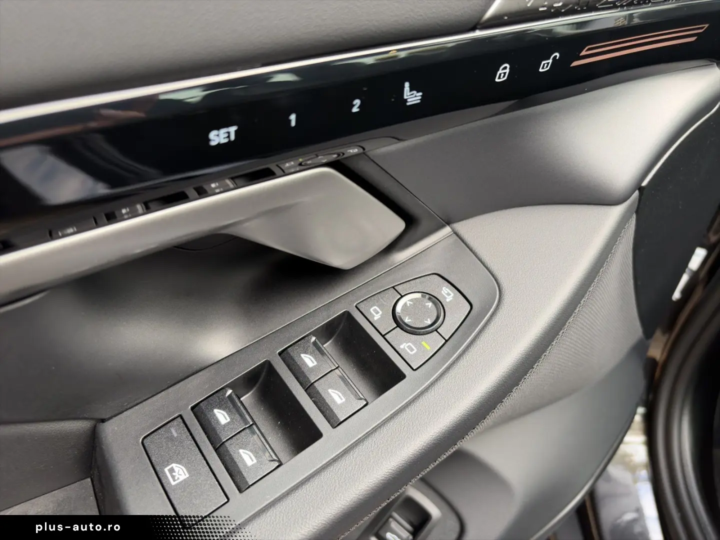 BMW Seria 5 2024 — imagine 10