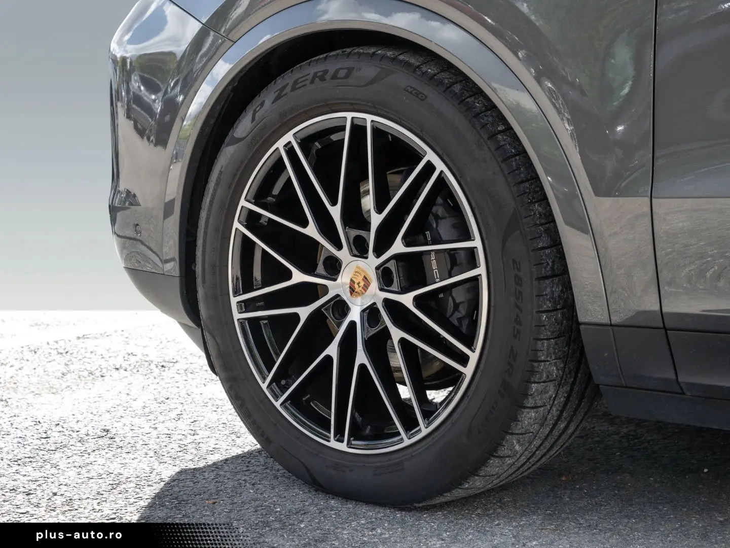 PORSCHE Cayenne 2023 — imagine 14
