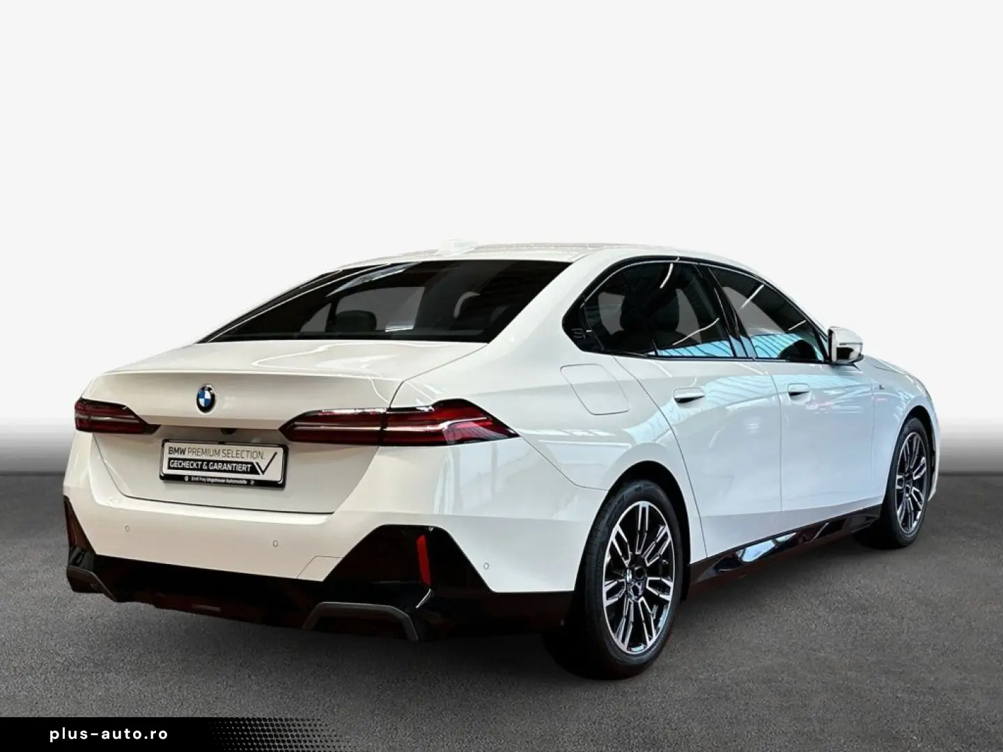 BMW Seria 5 2023 — imagine 2