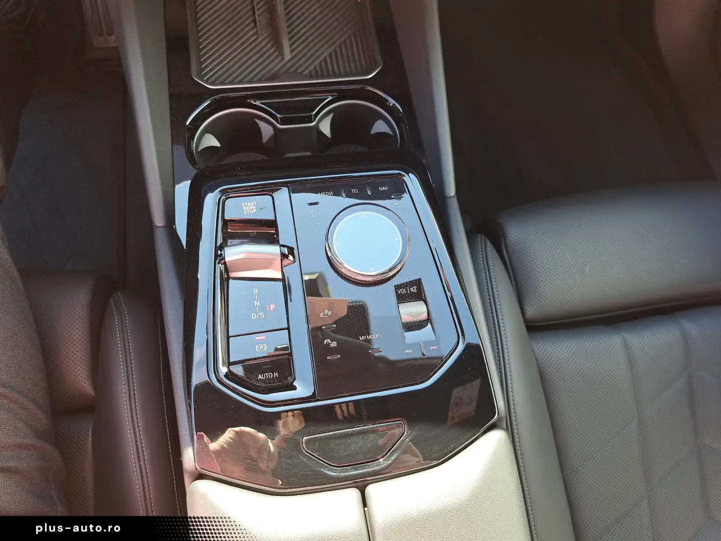 BMW Seria 5 2023 — imagine 12