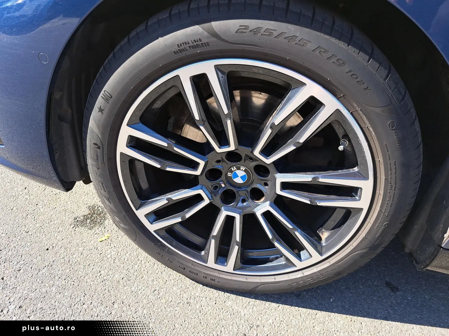 BMW Seria 5 2023 — imagine 14