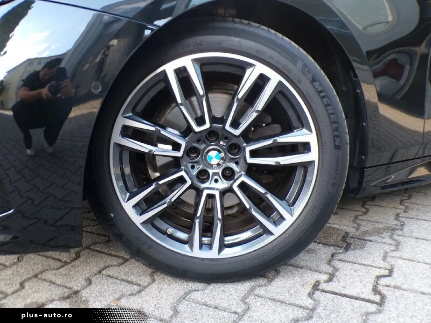 BMW Seria 5 2024 — imagine 4