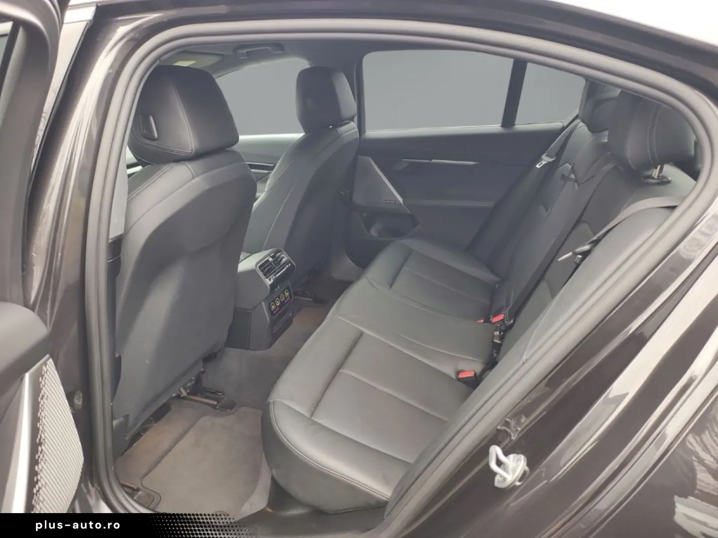 BMW Seria 5 2024 — imagine 10