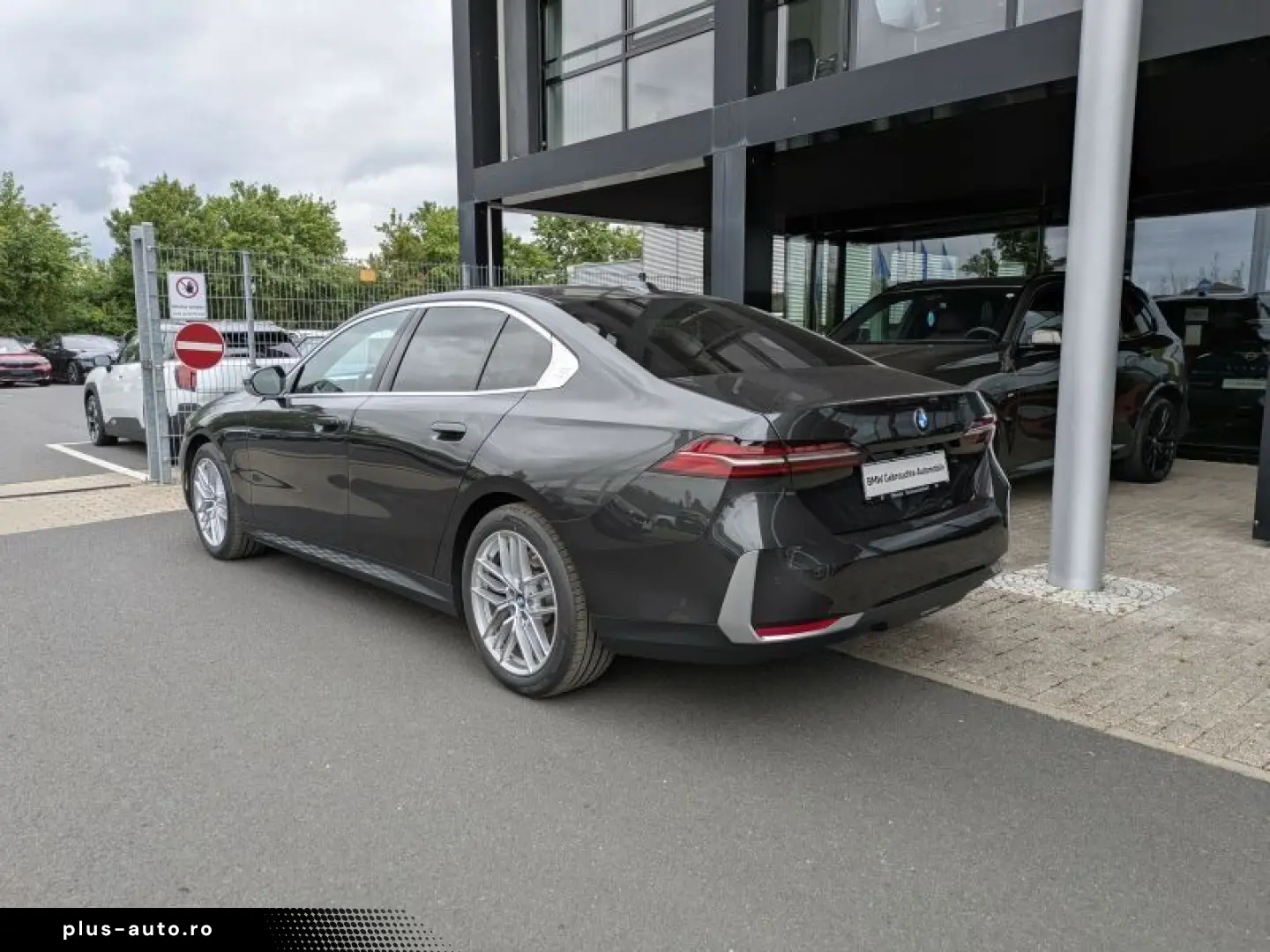 BMW Seria 5 2024 — imagine 4