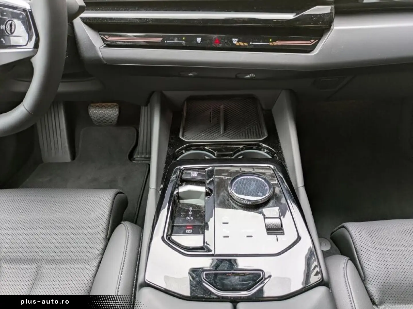 BMW Seria 5 2024 — imagine 10