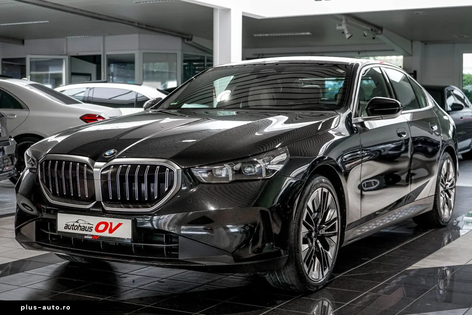 BMW Seria 5 2024 — imagine 18