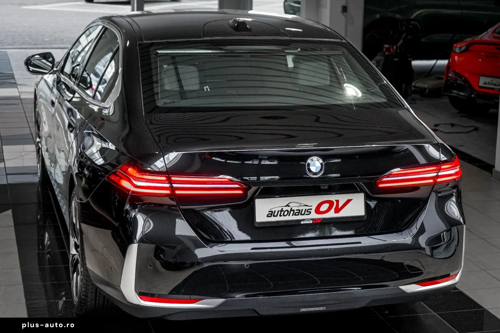 BMW Seria 5 2024 — imagine 35