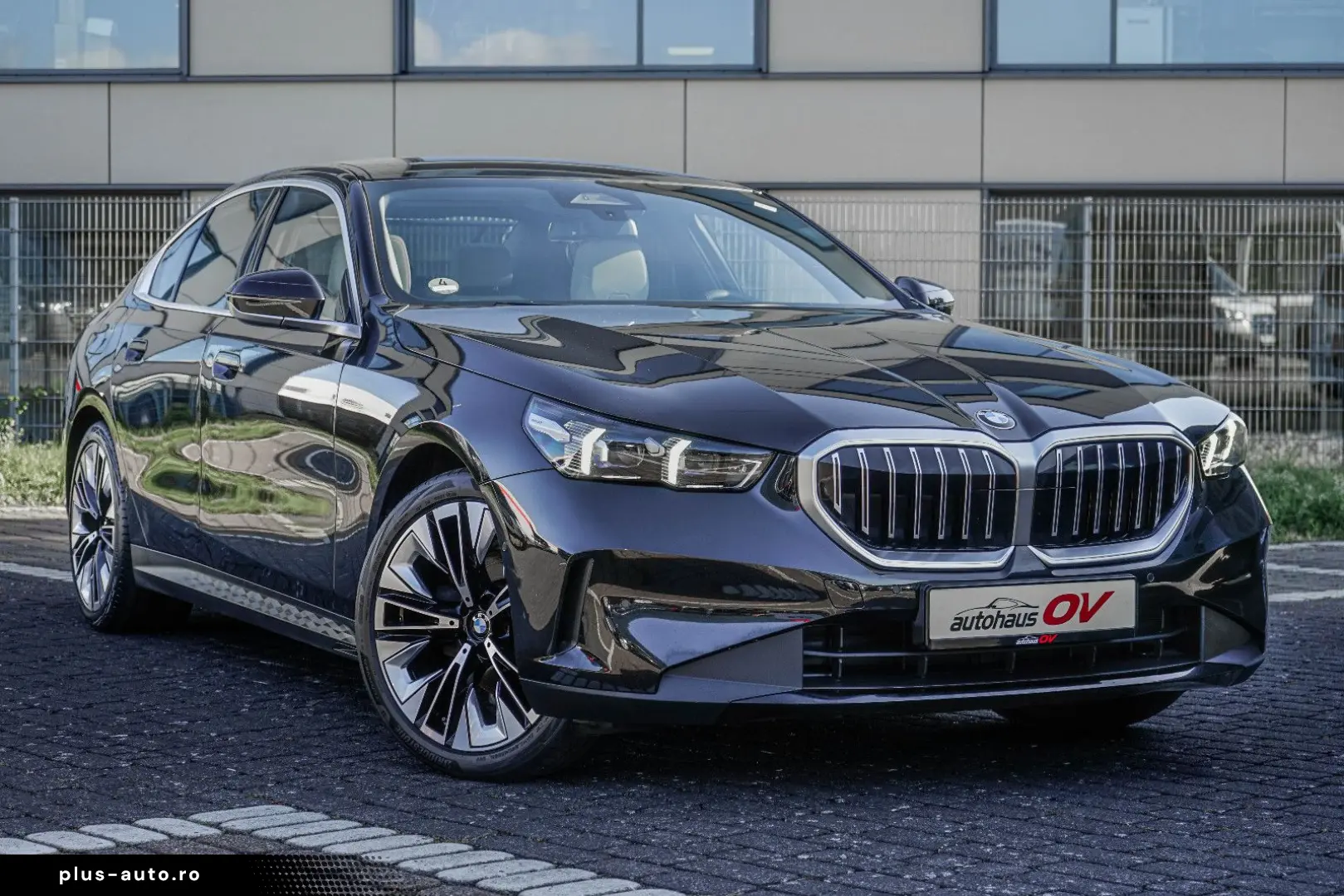 BMW Seria 5 2024 — imagine 49