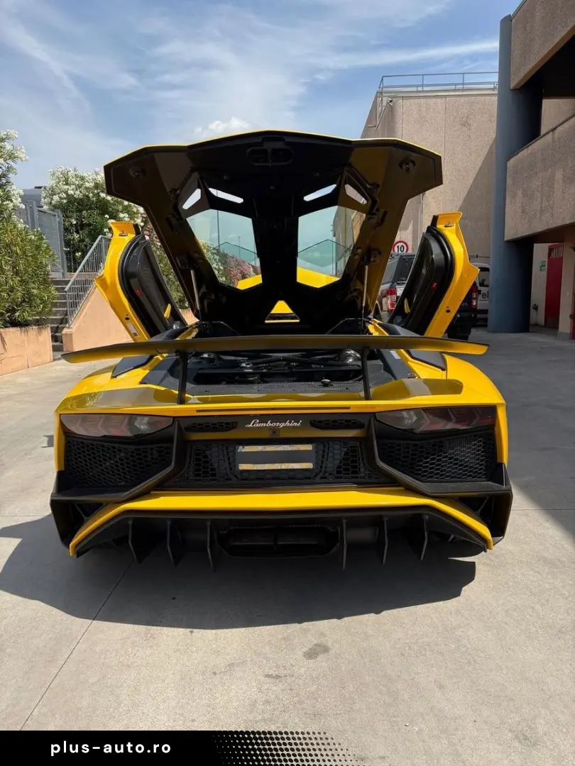 LAMBORGHINI Aventador 2016 — imagine 9