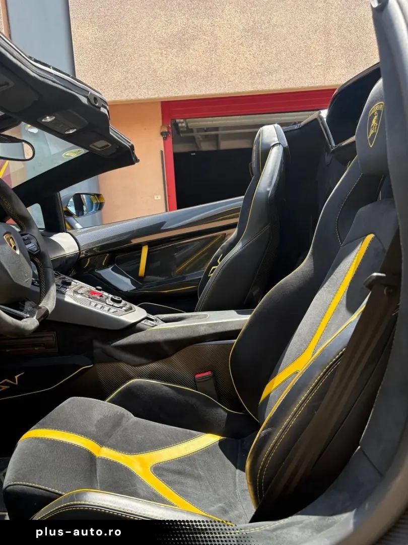 LAMBORGHINI Aventador 2016 — imagine 13