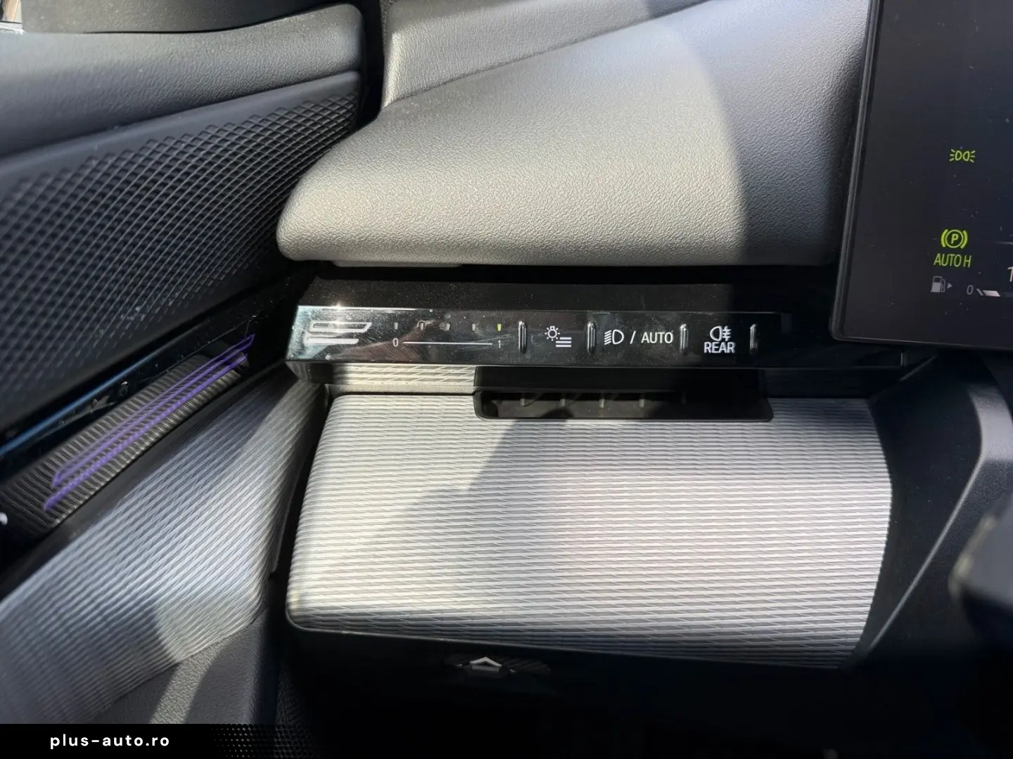 BMW Seria 5 2024 — imagine 14