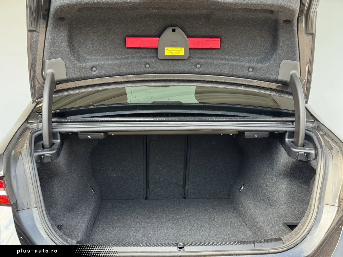 BMW Seria 5 2024 — imagine 9