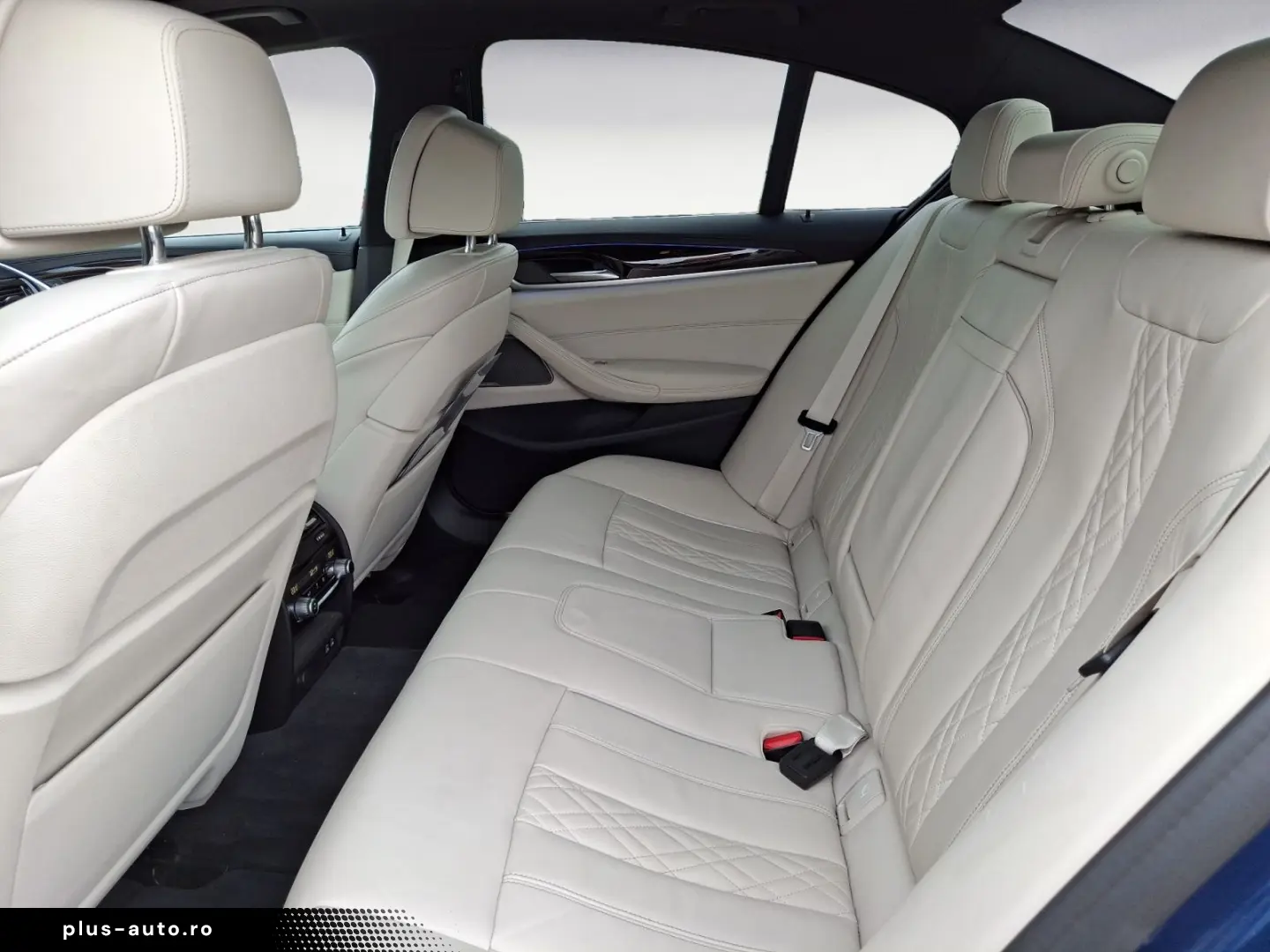 BMW Seria 5 2022 — imagine 17
