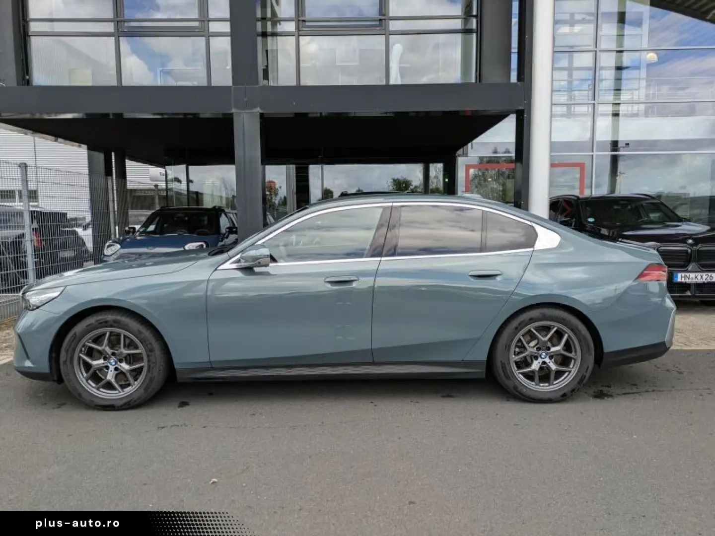 BMW Seria 5 2024 — imagine 3
