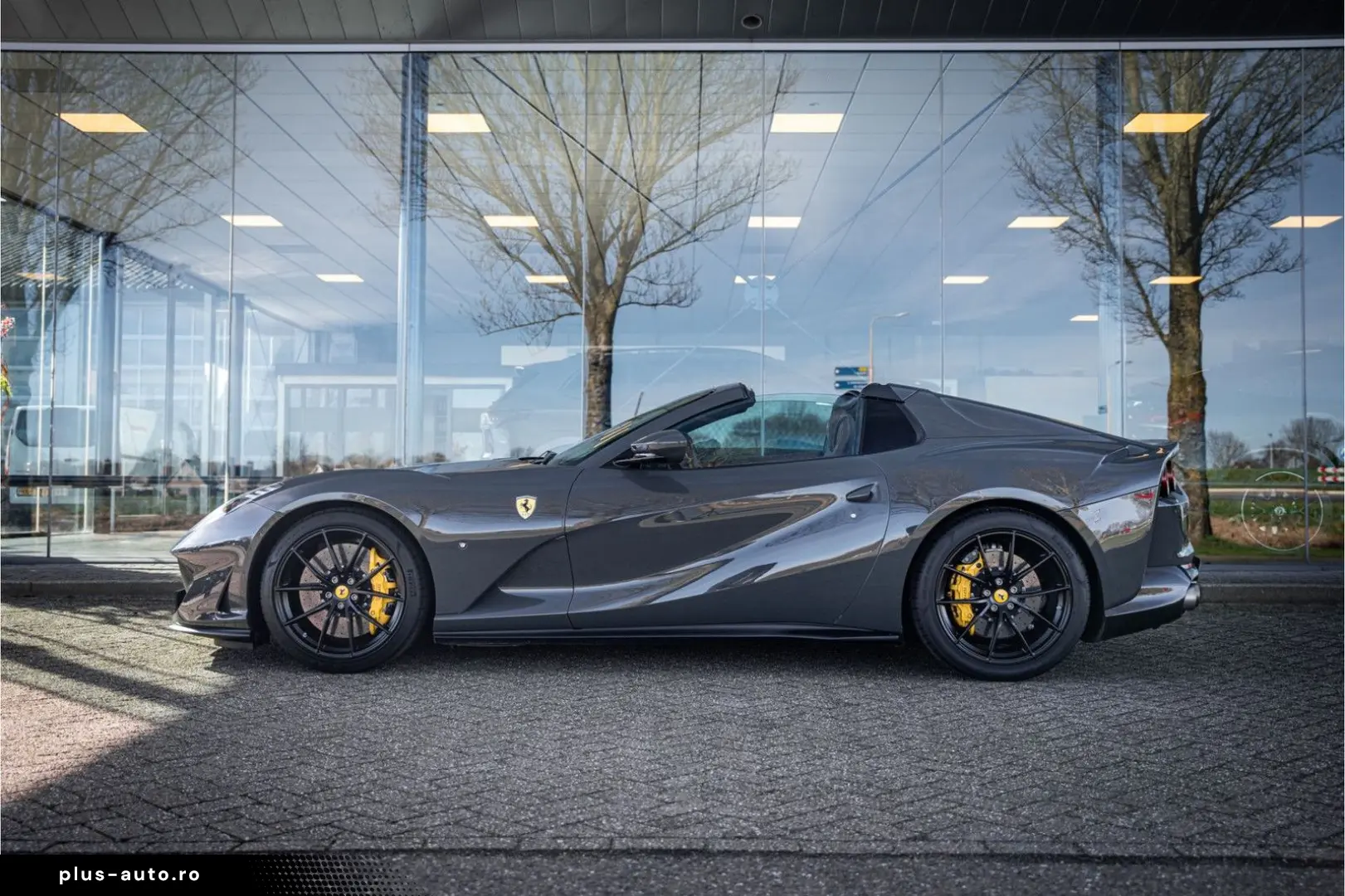FERRARI 812 2021 — imagine 2