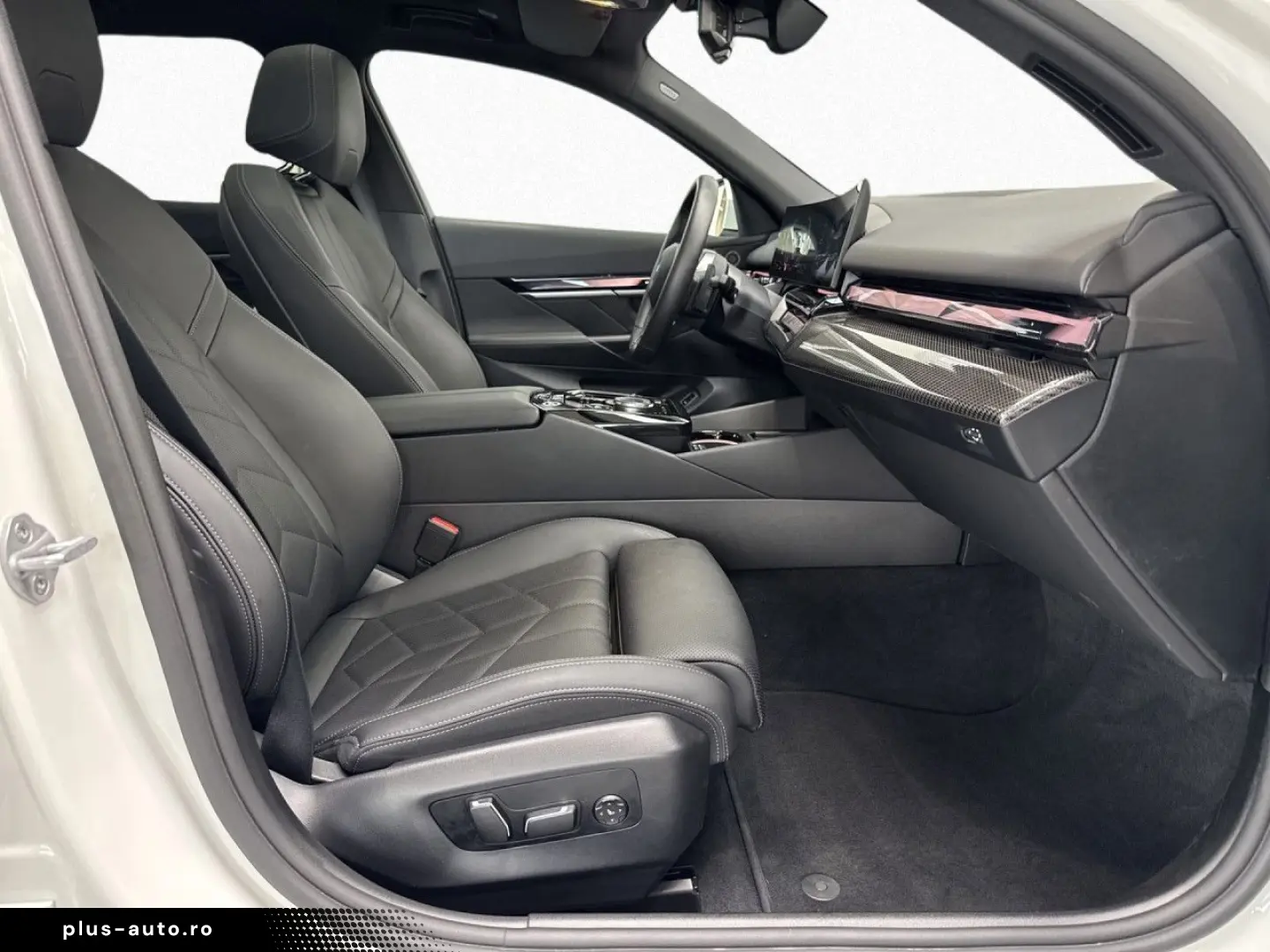 BMW Seria 5 2025 — imagine 11