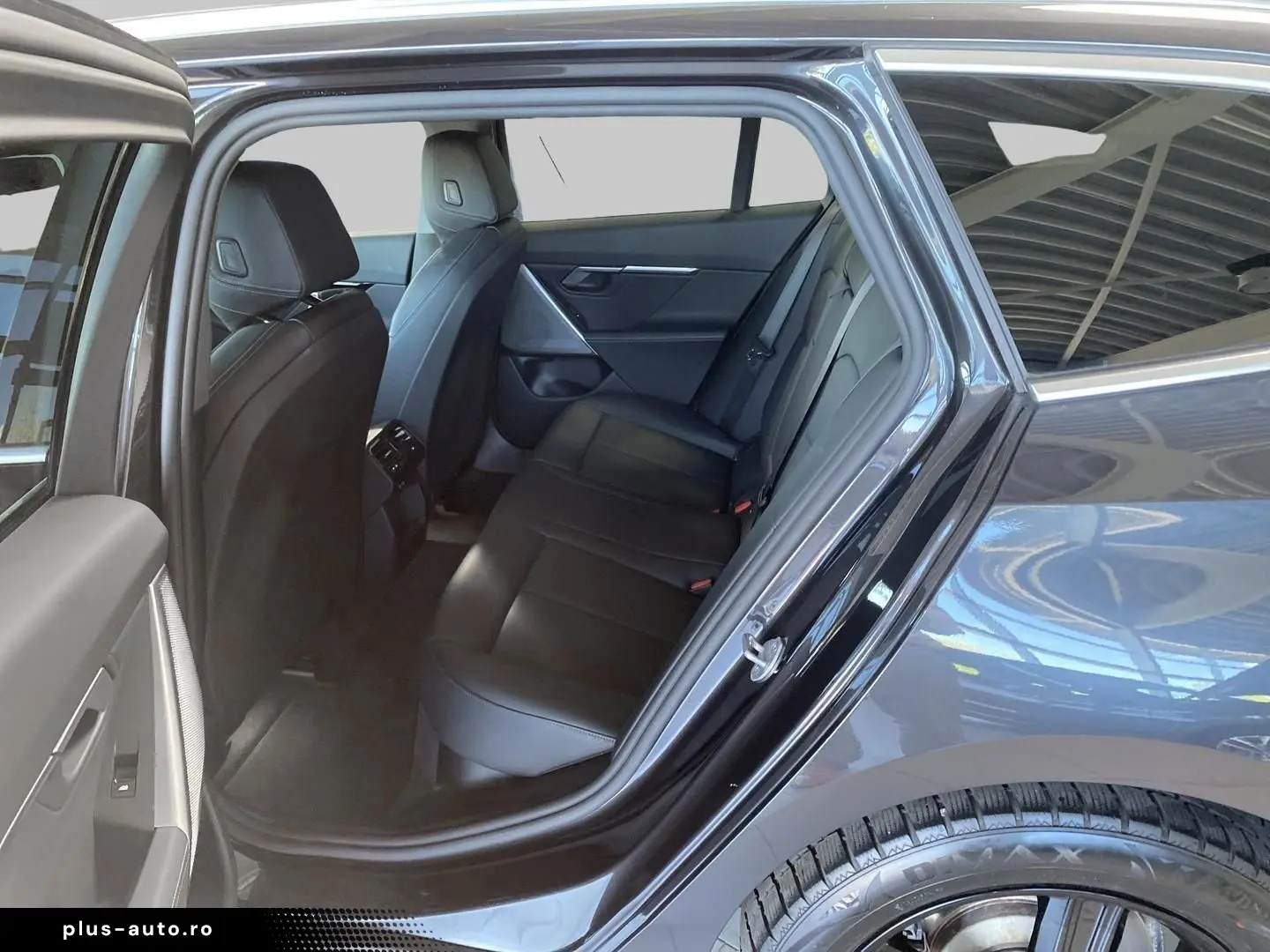 BMW Seria 5 2024 — imagine 8