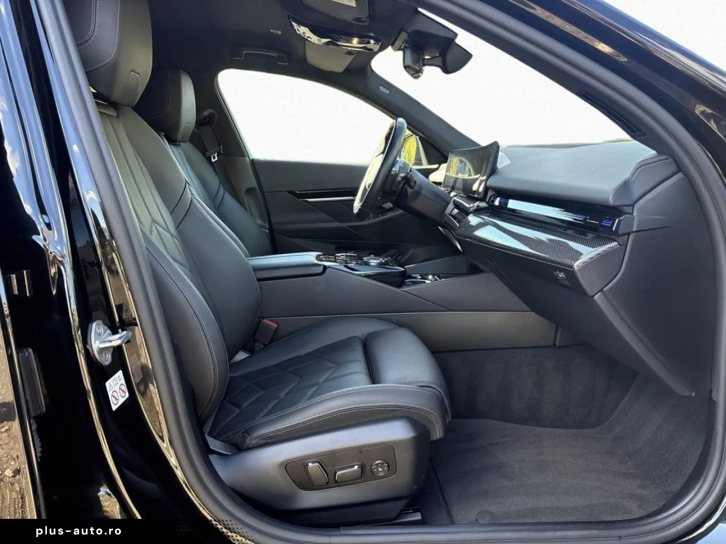 BMW 520dA T M SPORT LivePro AHK StHzg 360  H K St G