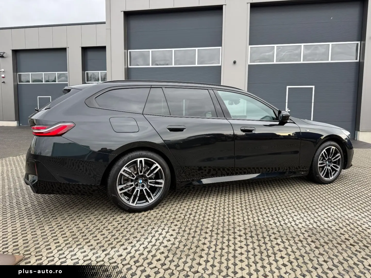 BMW Seria 5 2024 — imagine 2
