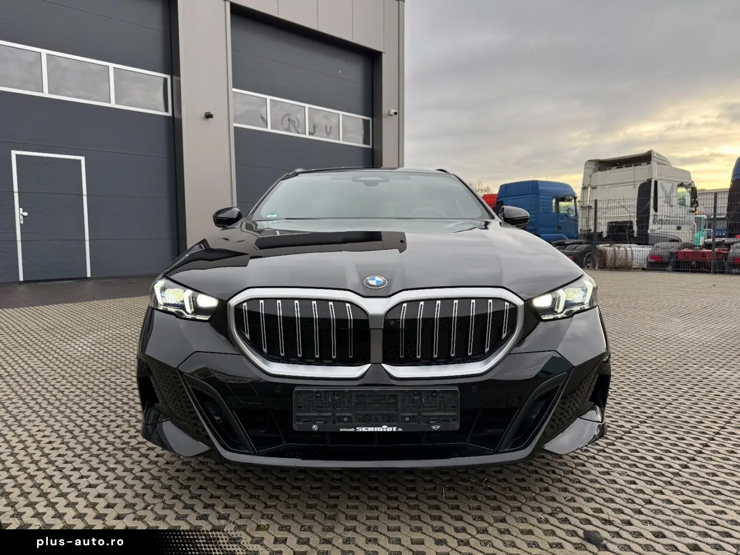 BMW Seria 5 2024 — imagine 3