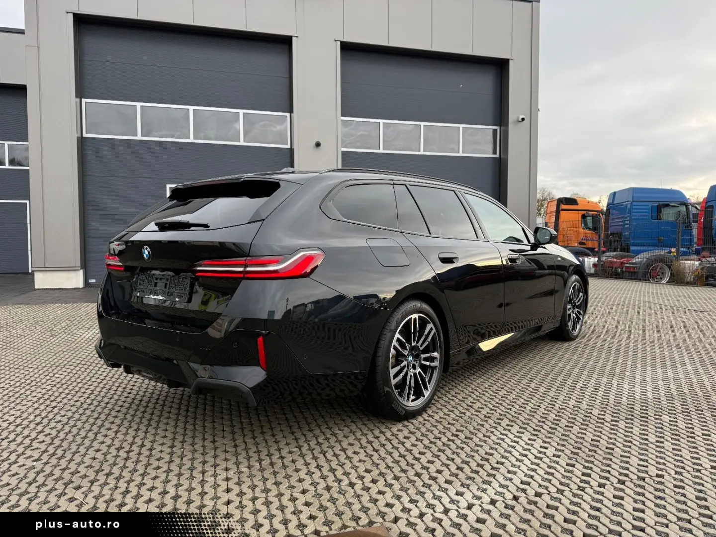 BMW Seria 5 2024 — imagine 4