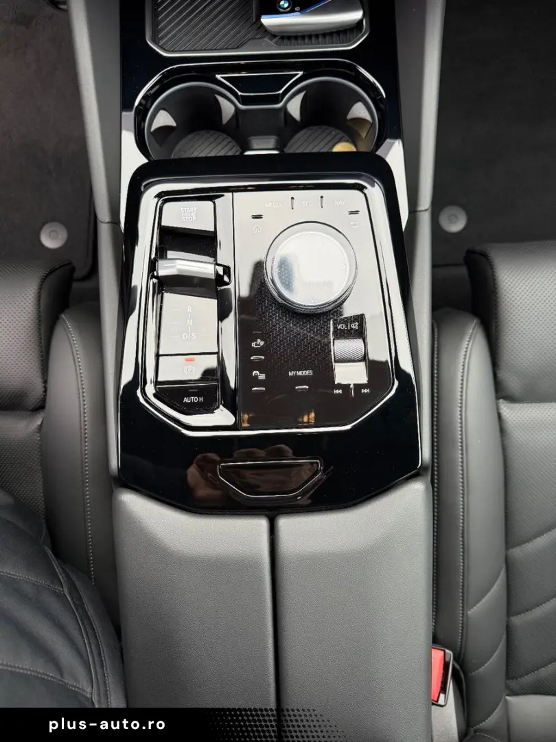 BMW Seria 5 2024 — imagine 18