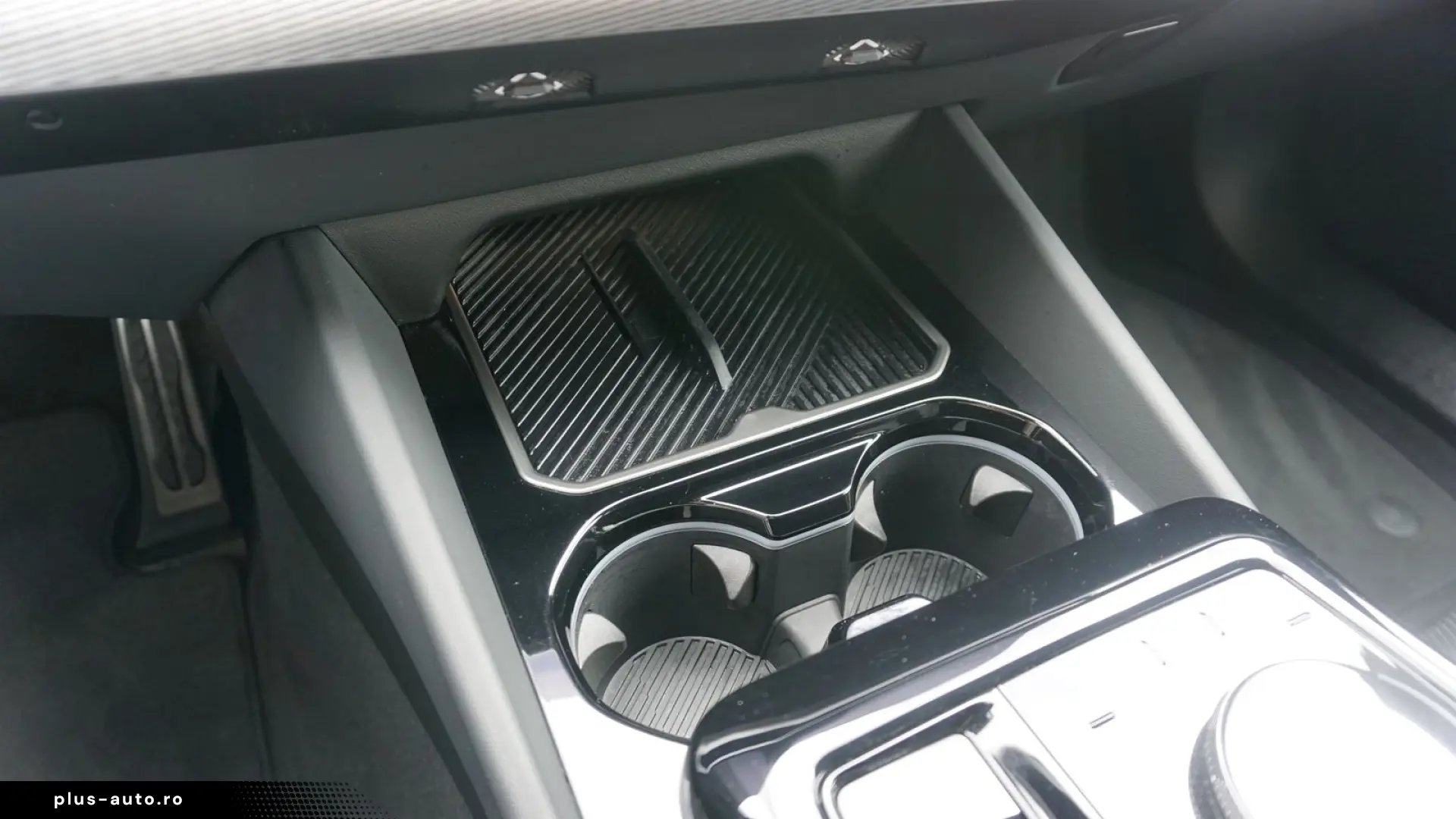 BMW Seria 5 2024 — imagine 23
