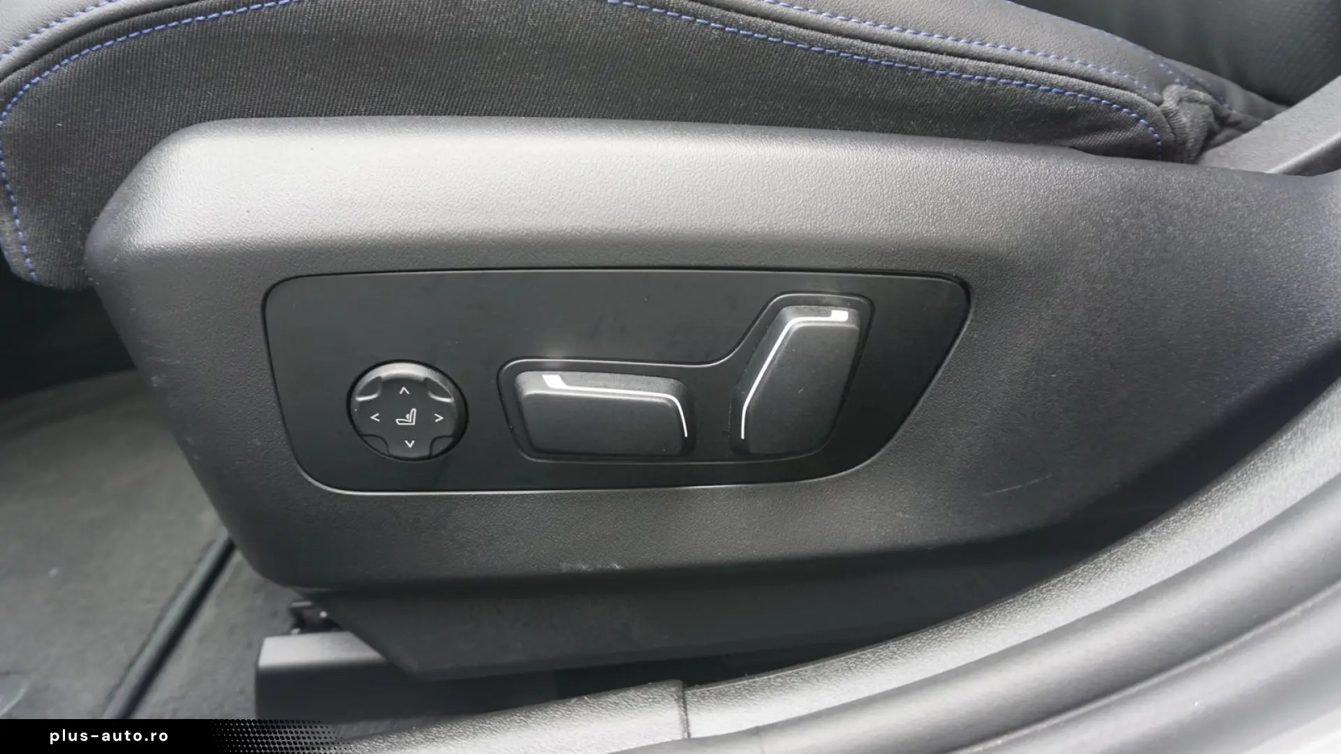 BMW Seria 5 2024 — imagine 26