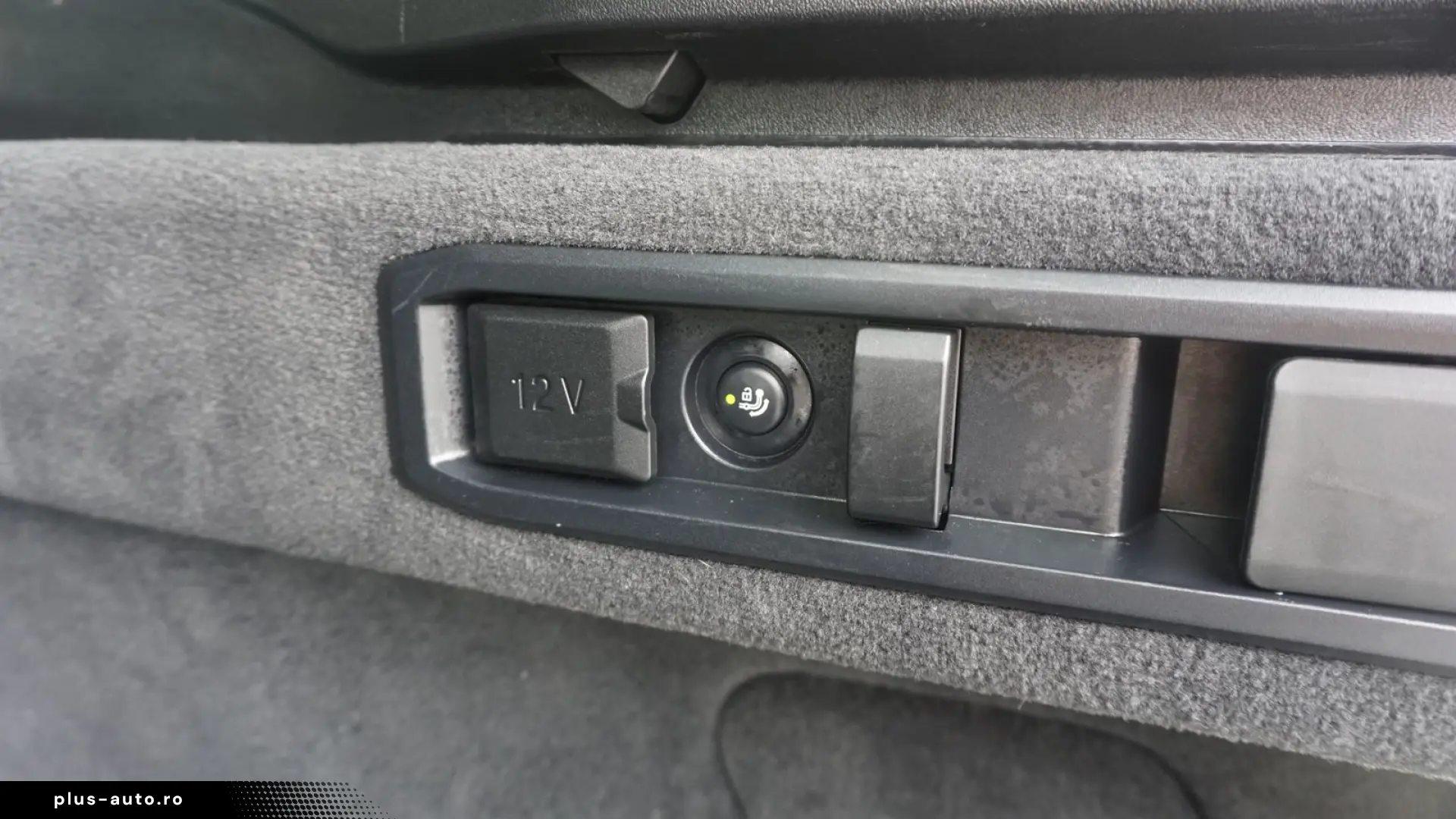 BMW Seria 5 2024 — imagine 32