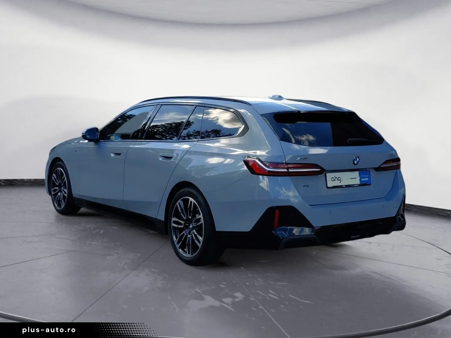 BMW Seria 5 2024 — imagine 5