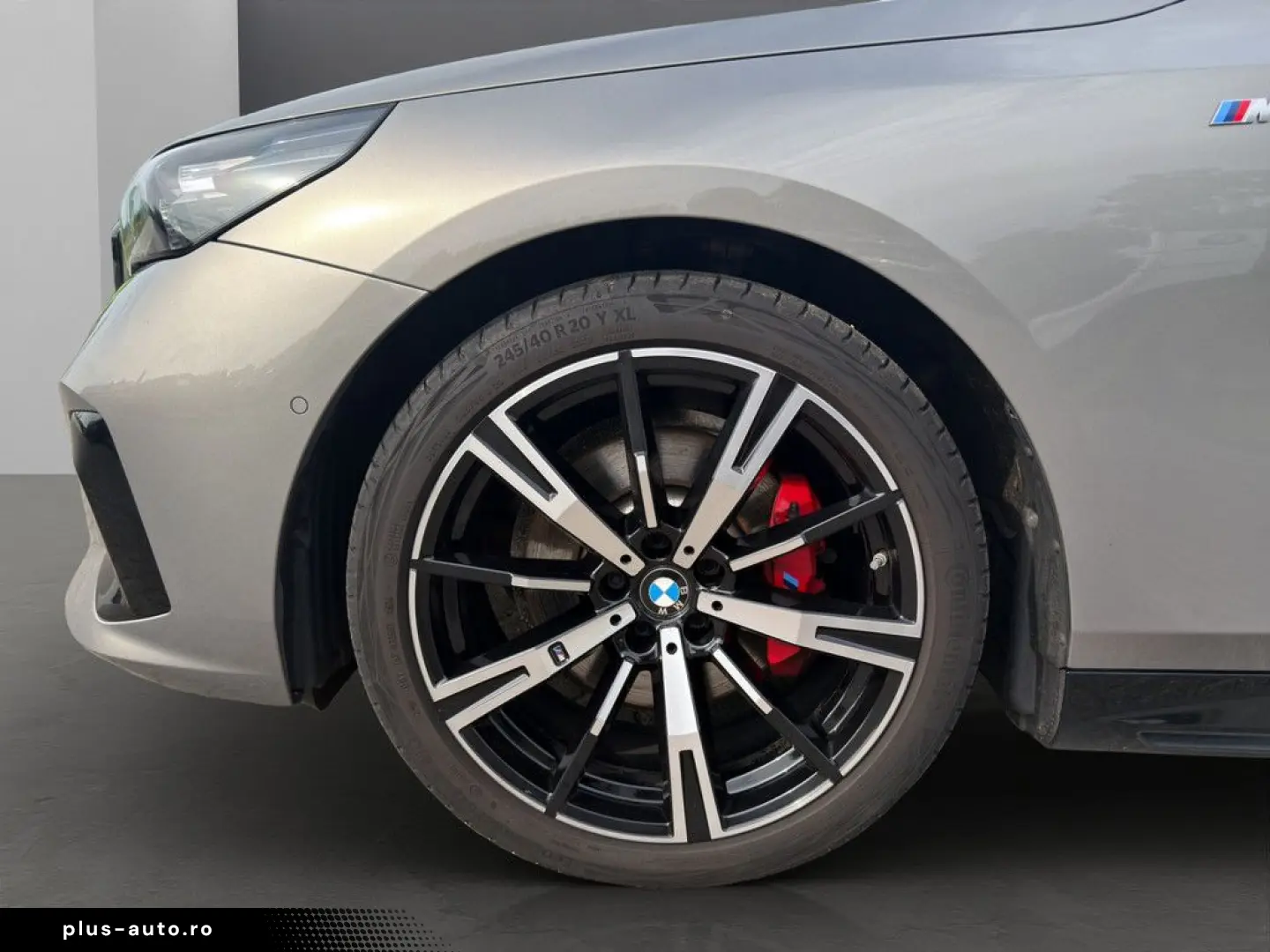 BMW Seria 5 2024 — imagine 5