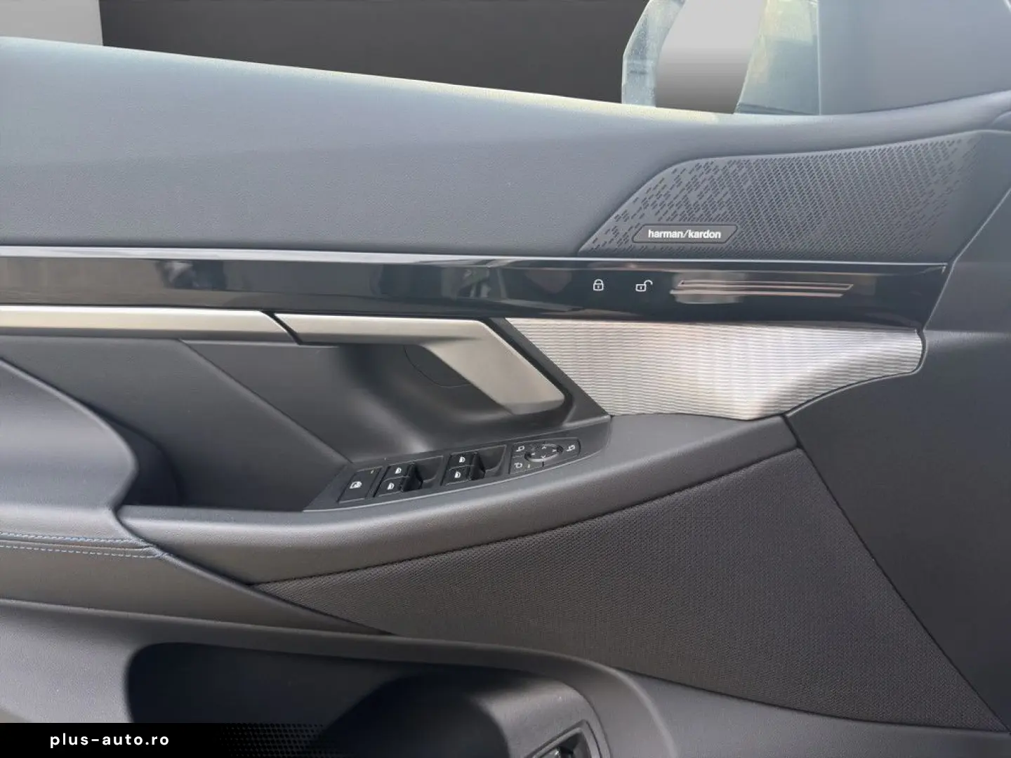 BMW Seria 5 2024 — imagine 18
