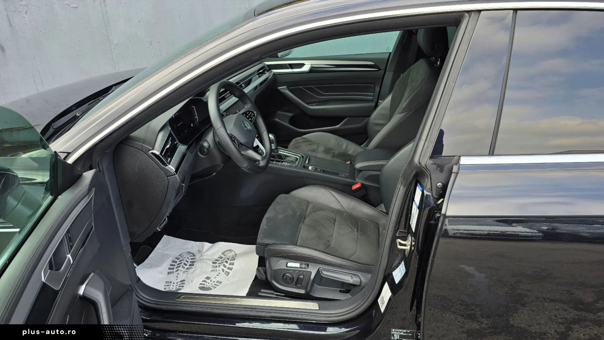 VW Arteon 1.4 eHybrid DSG 3 x R-Line Pano DCC AHK