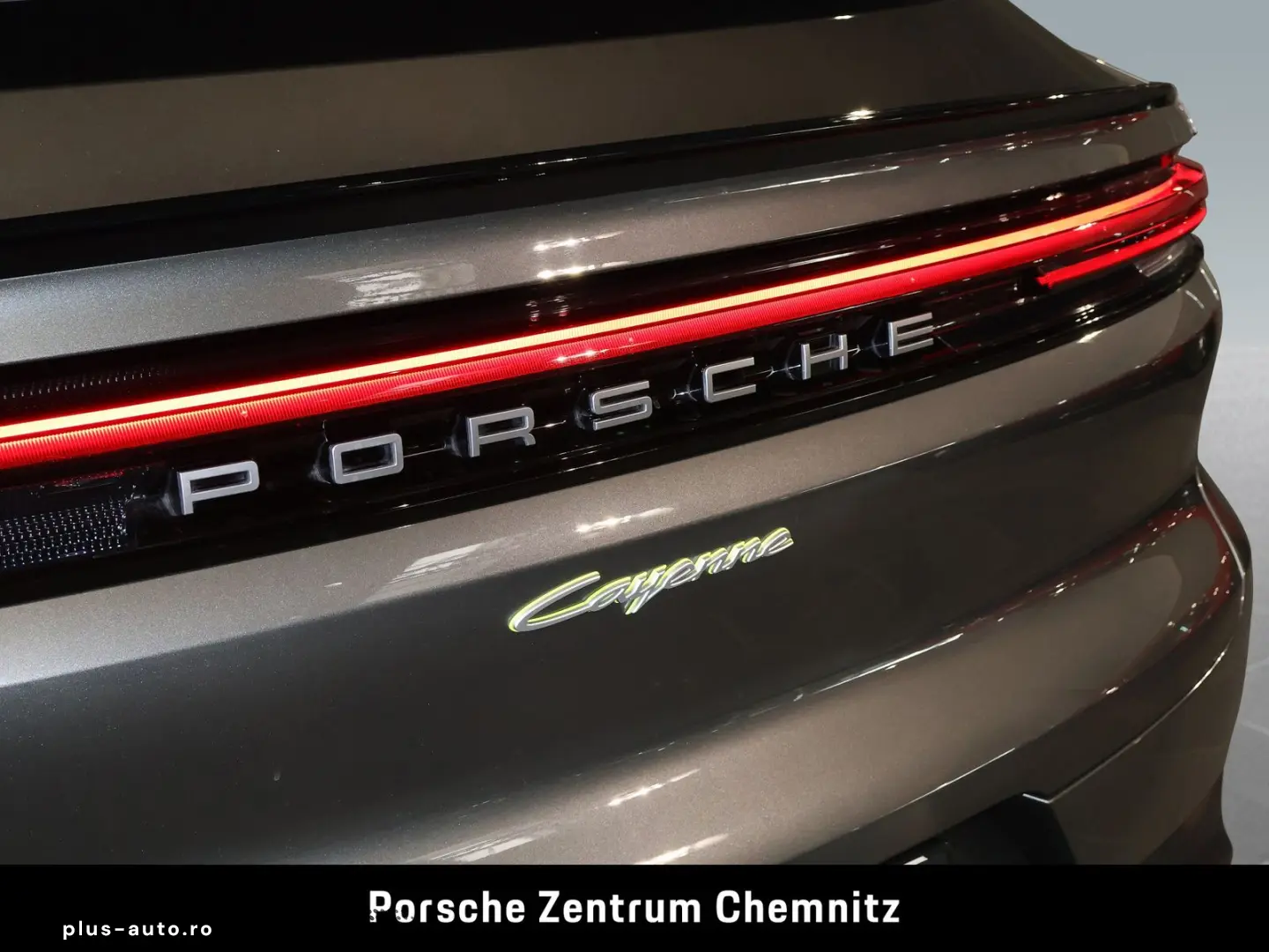PORSCHE Cayenne E-Hybrid Coupé Sportabgas;Luft;BOSE;Head