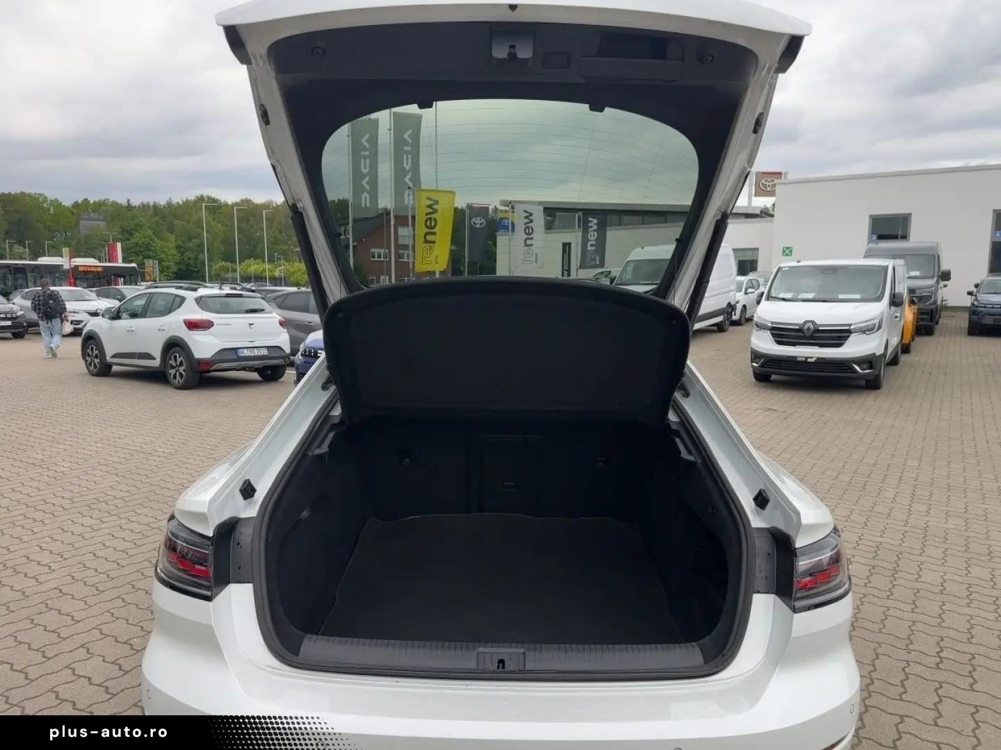 VW Arteon 2.0 TDI Elegance AHK NAVI SHZ 360 -Kamera