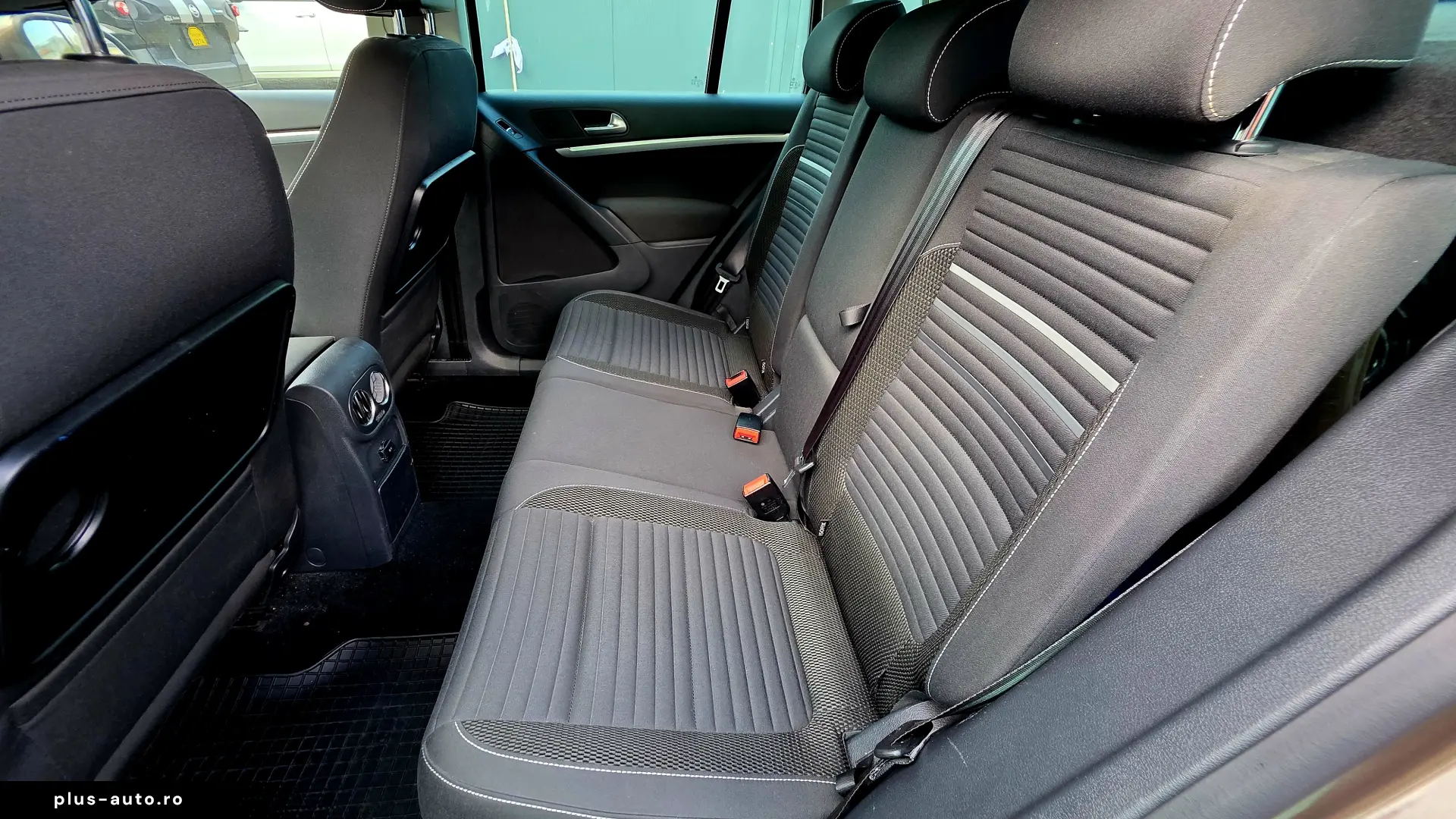 Rate  Livrare  Garantie  Tiguan CUP 2.0 tdi