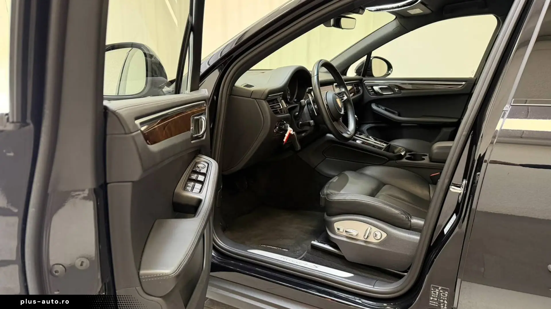 Porsche Macan S Standhzg.  Navi AHK PDC