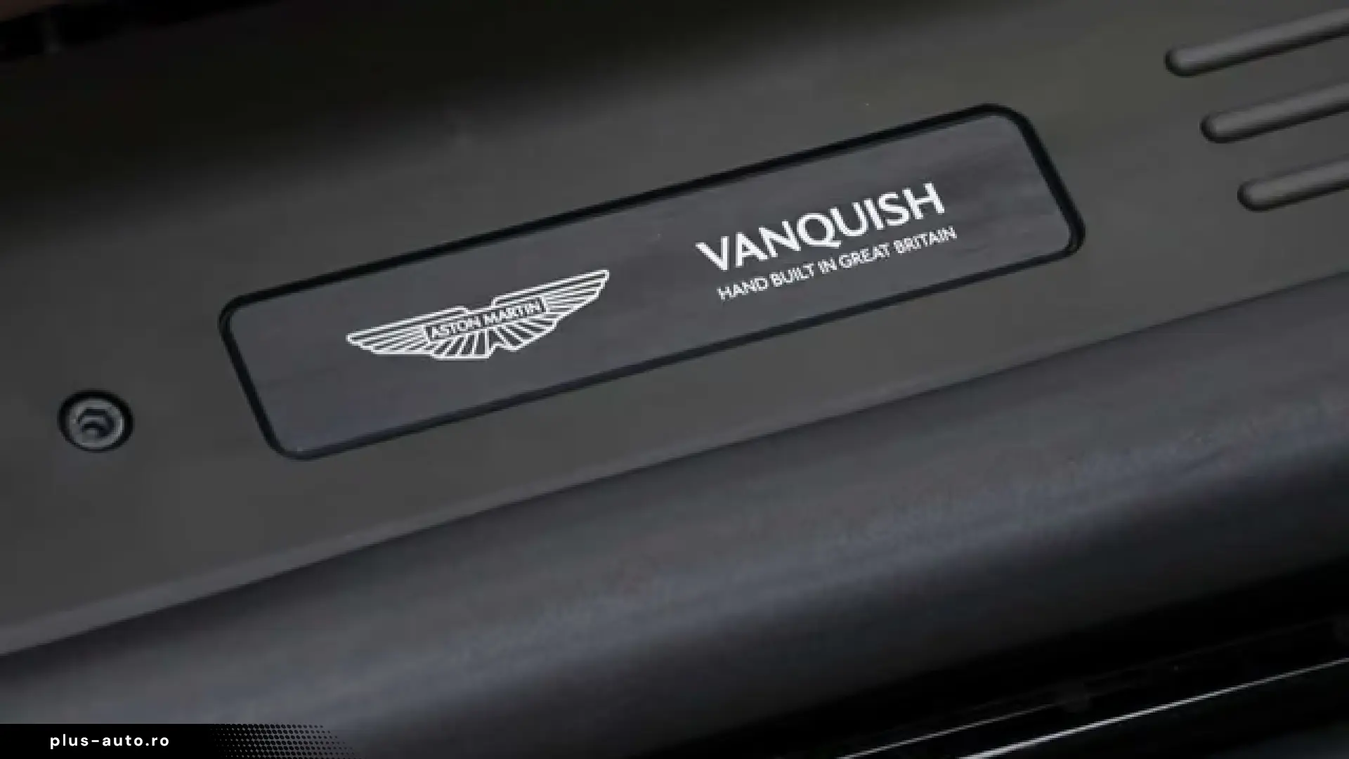 Aston Martin Vanquish Coupe
