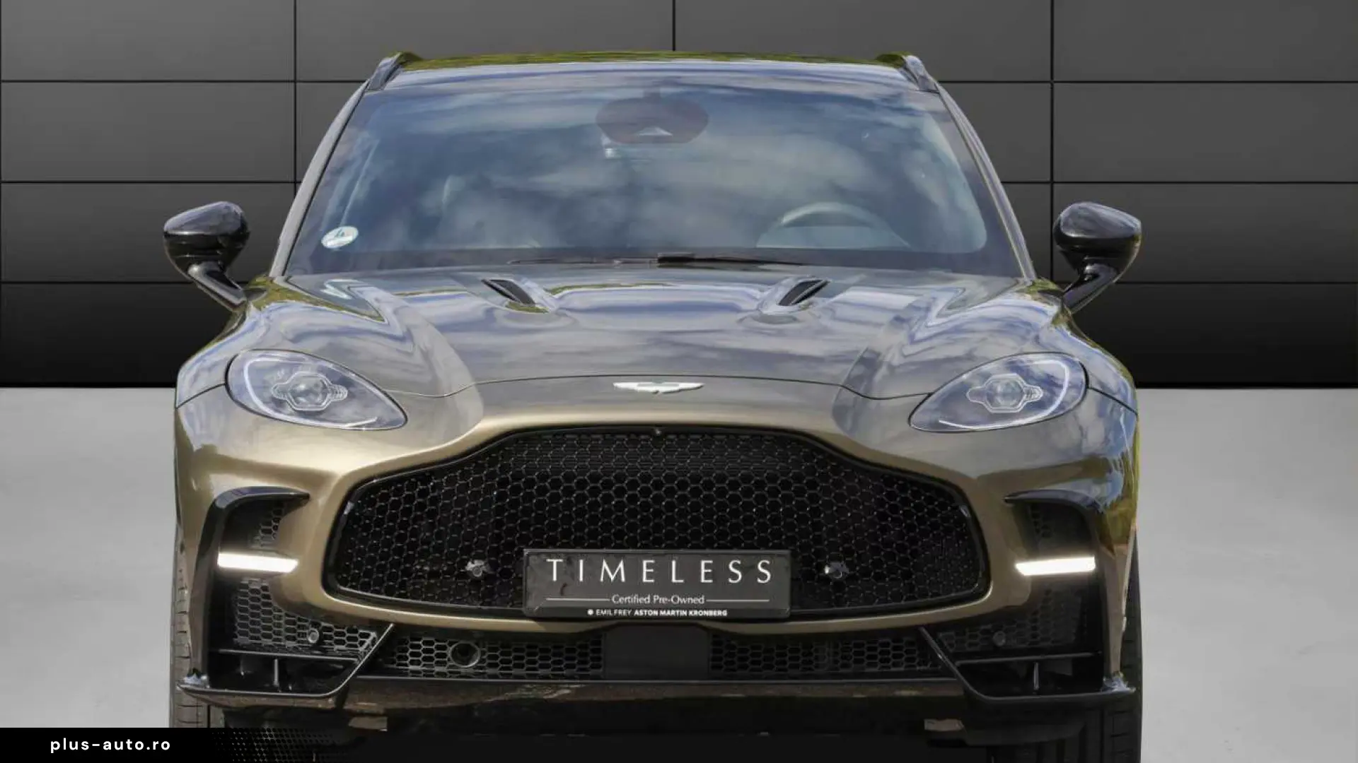 Aston Martin DBX