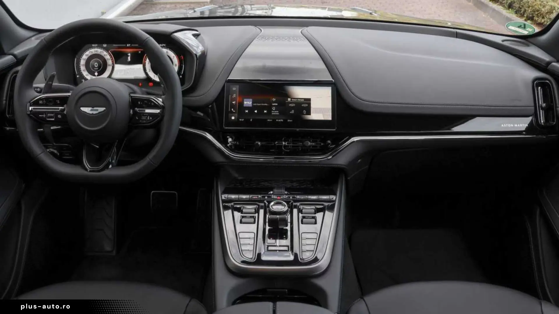 Aston Martin DBX