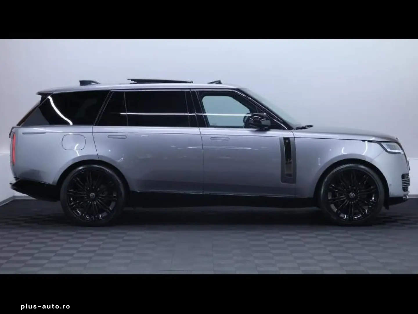 LAND ROVER Range Rover LWB P615 SV AWD Auto