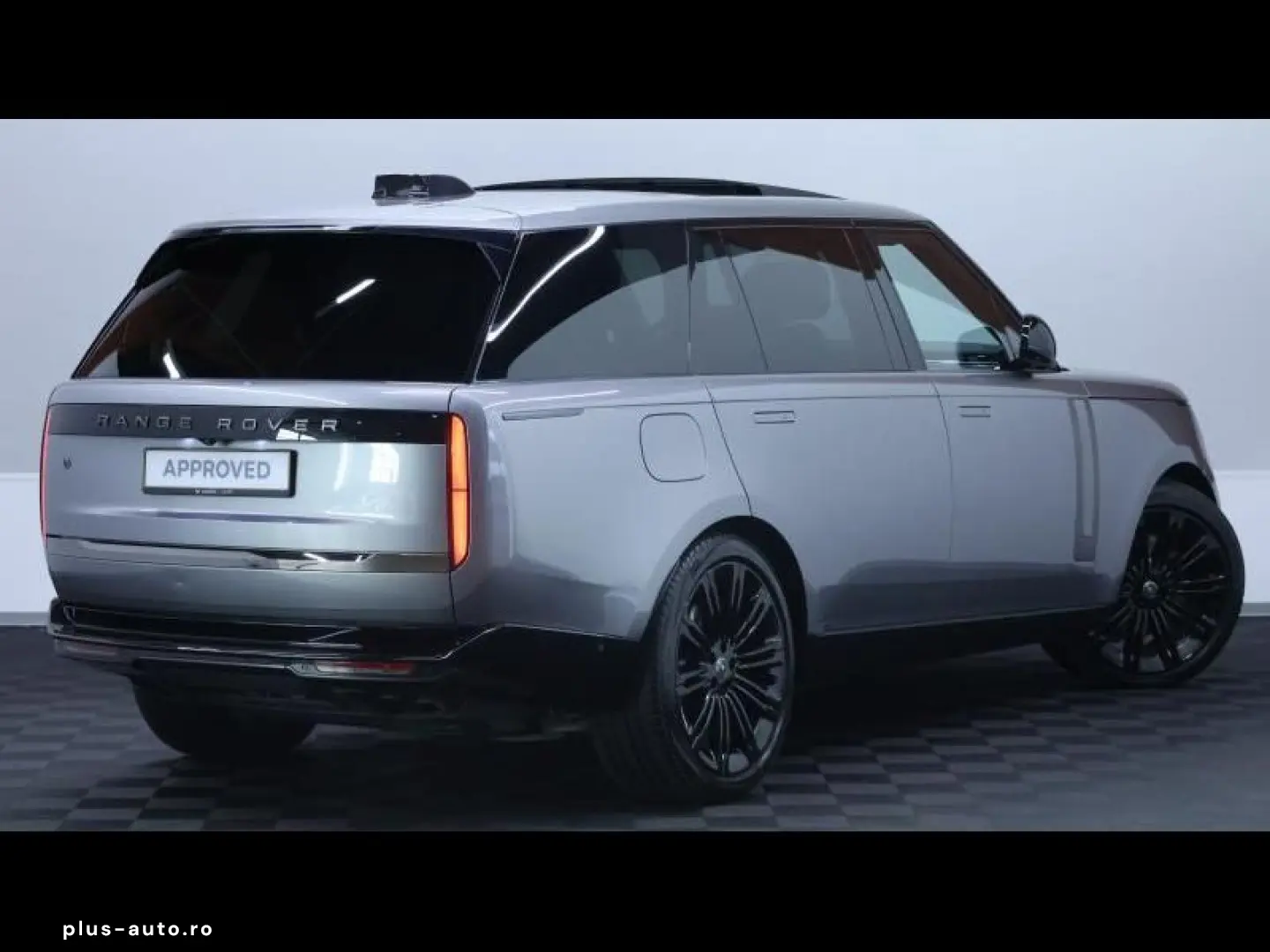 LAND ROVER Range Rover LWB P615 SV AWD Auto