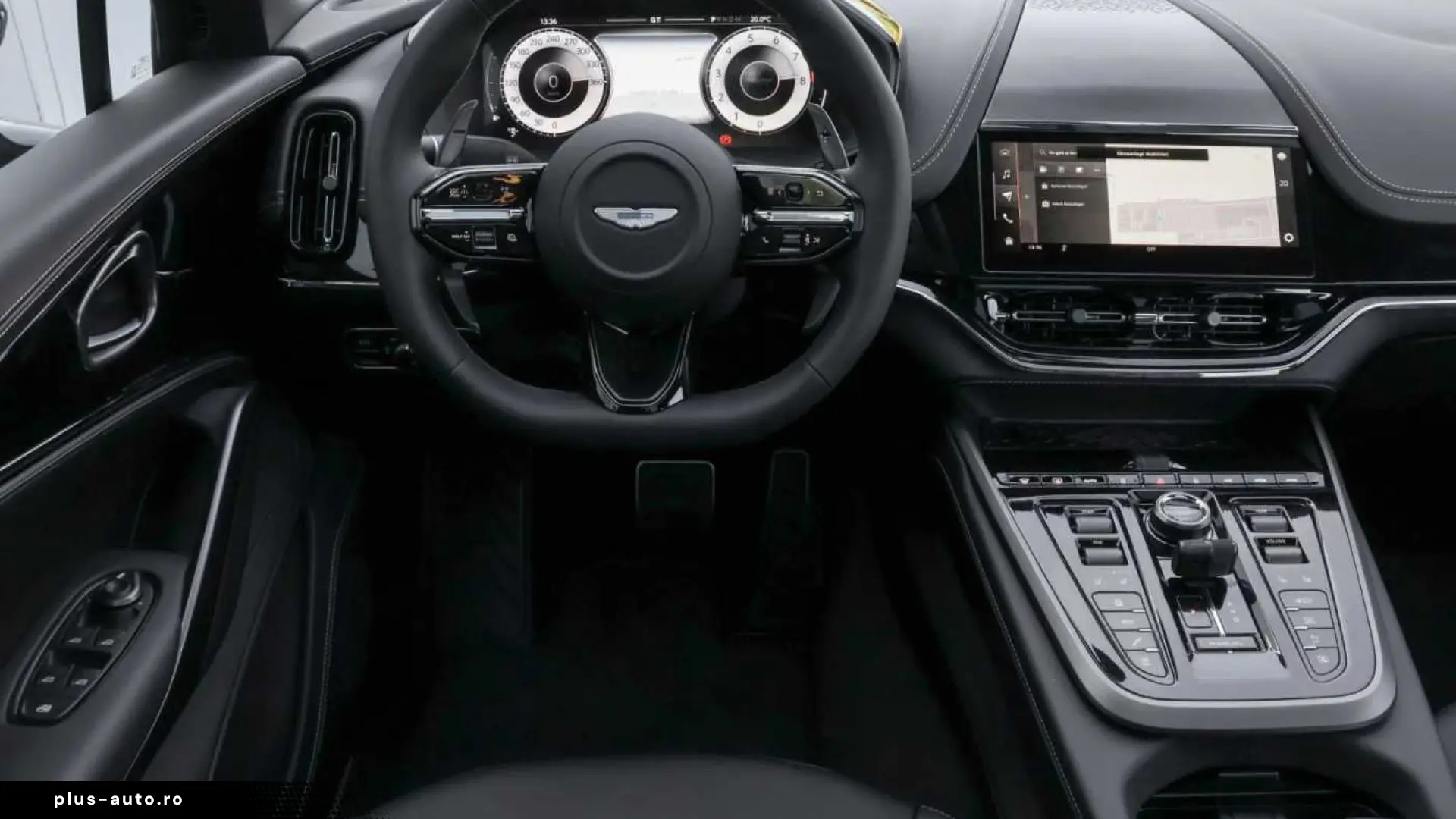 Aston Martin DBX S